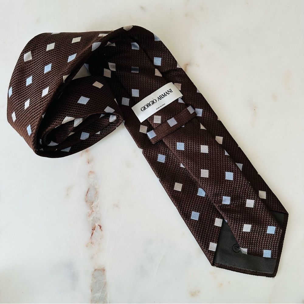 Giorgio Armani Neck Tie Brown geometric print Made in Italy 100% silk
